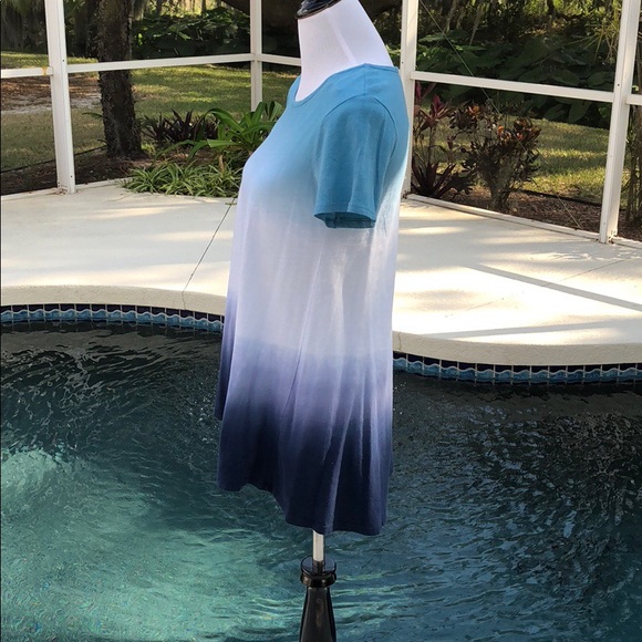 💙 3 LEFT Ocean Blue Dip Dyed Top. S-M-L - Picture 5 of 5